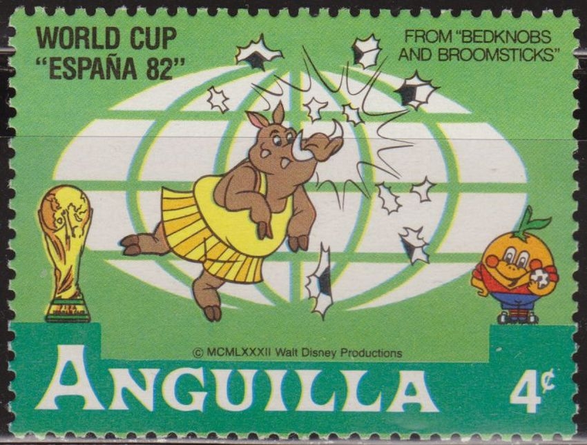 z vendido Anguilla 1982 Scott 494 Sello ** Walt Disney Futbol Word Cup España 82 Naranjito 4c Bedknobs & Broomsticks La Bruja Novata